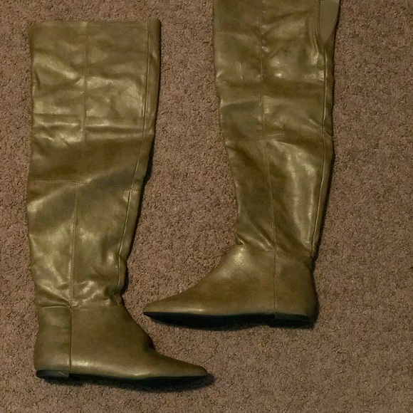 women knee high boots - Picture 2 of 4